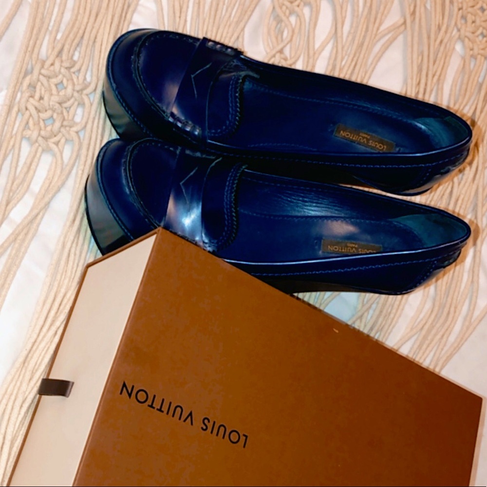 Louis Vuitton Loafer Pumps - Picture 9 of 9